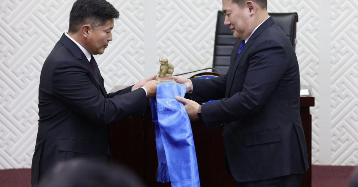 "Үеэлүүдийн" улс төр дэх сүүлчийн өдрүүд