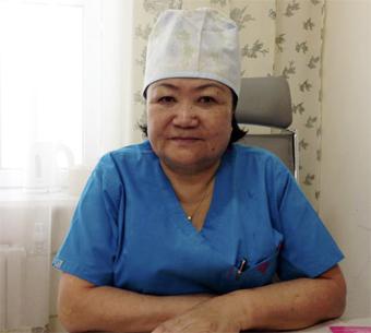 Монгол улсын хүний гавьяат Б.Бүлтэн эмчид эмчлүүлсэн эмэгтэйн сэрэмжүүлэг