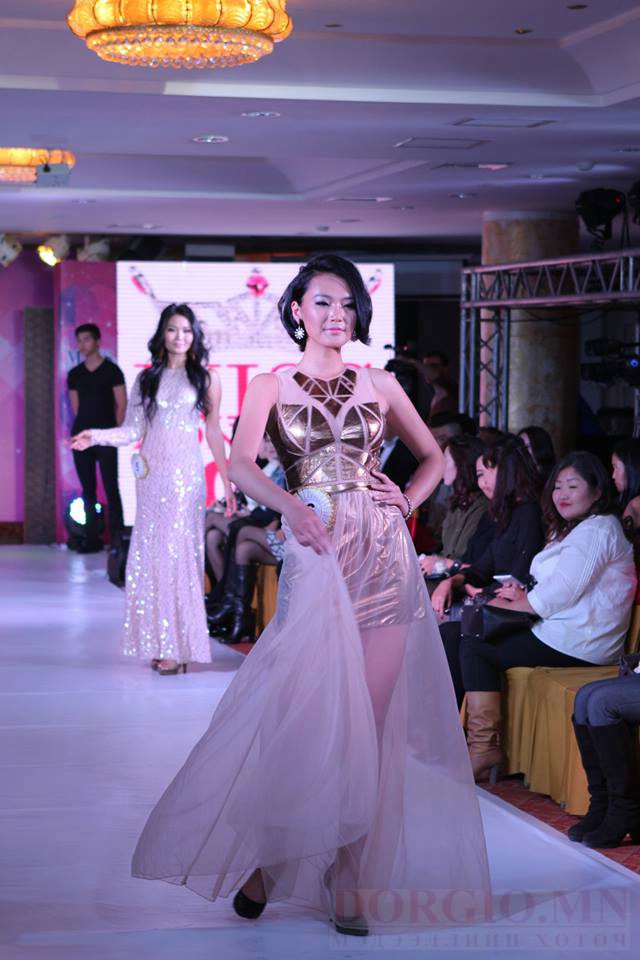  “Miss Mongolia-2014” тэмцээний 17-н оролцогчдын “Мисс Модель”  шоуны фото сурвалжлага  