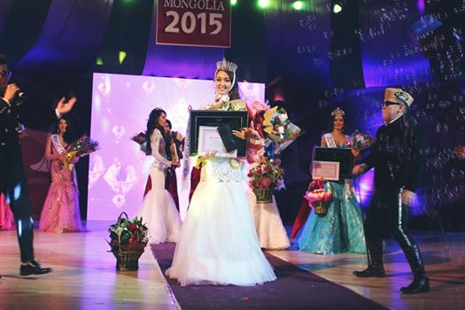 "Miss Mongolia 2015" наадмын тэргүүн миссээр Ц.Аззаяа тодорлоо