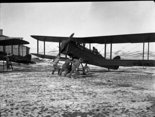 Монголын анхны байлдааны онгоцууд