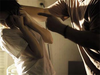  Гэр бүлийн хүчирхийллийг хэрэг 50 хувиар нэмэгджээ 
