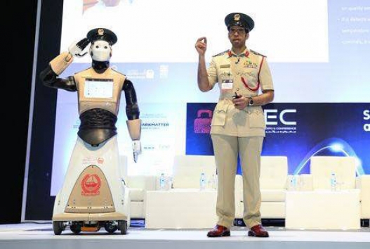 2030 он гэхэд Дубайн цагдаа нарын дөрөвний нэг нь робот болно