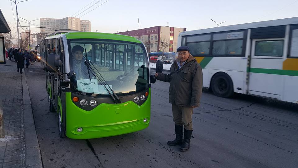 Монгол инженерүүдийн бүтээсэн цахилгаан автобусны туршилтаа амжилттай хийжээ