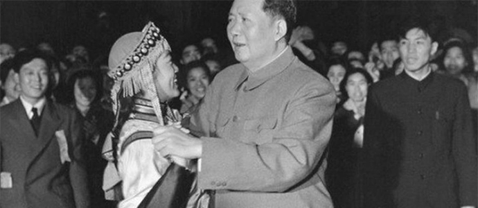 Мао Зэдун мөнх наслахын тулд мянга мянган охидын анхны эр болжээ