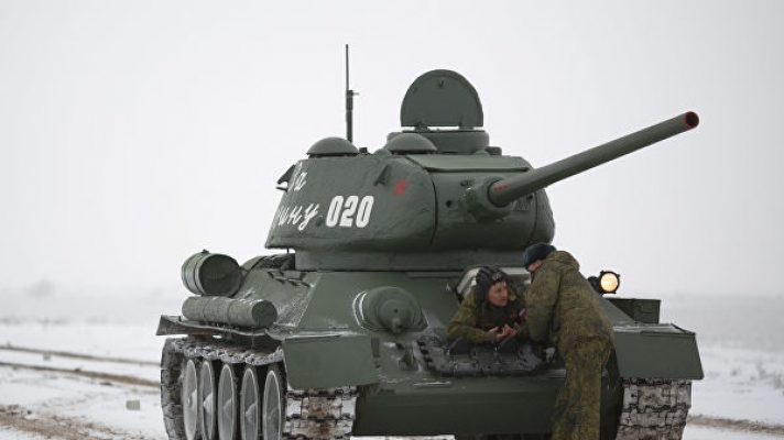 Лаос улс Т-34 загварын 30 танкийг Орост буцаан өгөв