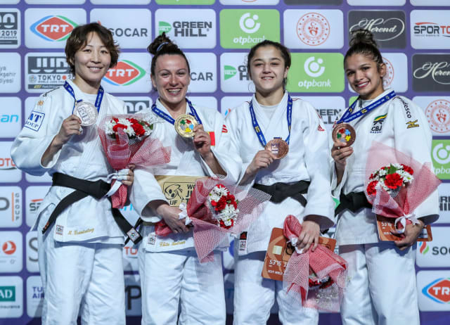 МУГТ М.Уранцэцэг “Антальяа Гран при-2019” тэмцээнээс мөнгөн медаль хүртэв