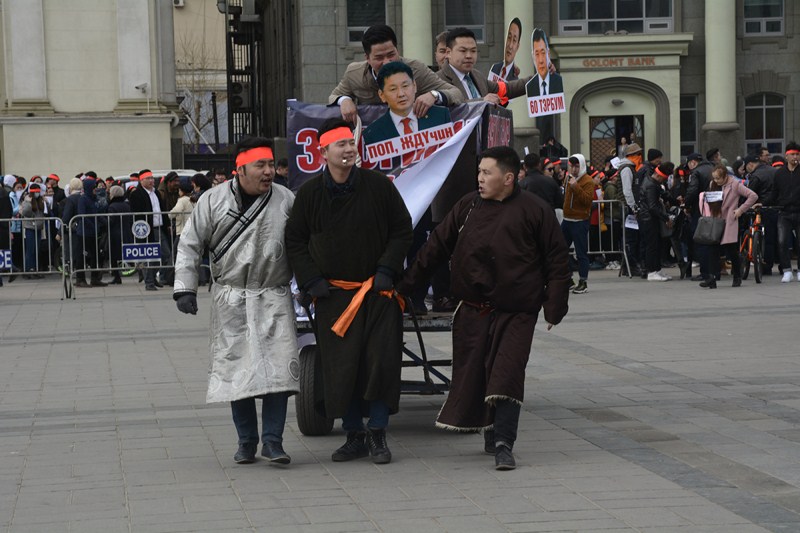 Фото: Р.Амаржаргал "60 тэрбумаар дүүрсэн УИХ Монгол Улсын эцэг хуулинд халдах нь байж болохгүй зүйл"
