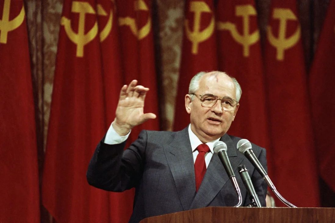 Зөвлөлт Холбоот Улсын сүүлчийн удирдагч асан Михаил Горбачев таалал төгсжээ