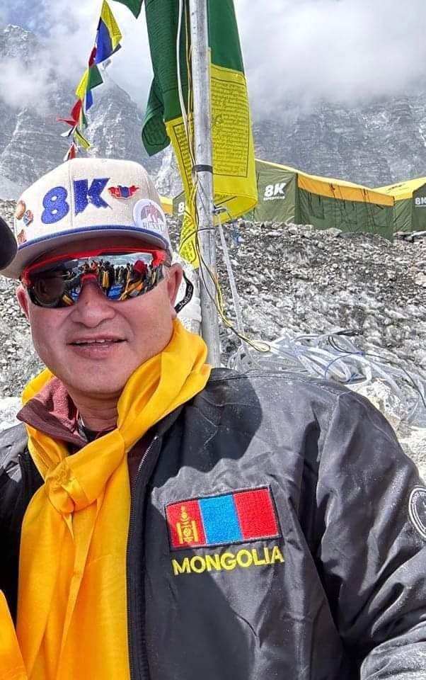  Эверестэд алга болсон 53 настай Ц.Өсөхжаргалын цогцосыг олжээ