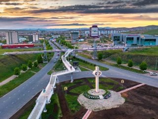 Дархан хотод томилолтоор ажиллаж байсан төрийн албан хаагчийг сайд зоджээ 