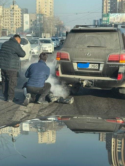 Албан үүргээ гүйцэтгэж байсан цагдаагийн алба хаагчийг мөргөж гэмтээжээ