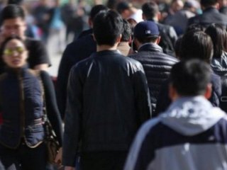Жилийн дотор 143.2 мянган иргэн ажил хөдөлмөр эрхлэхээр гадны улсыг зорьжээ
