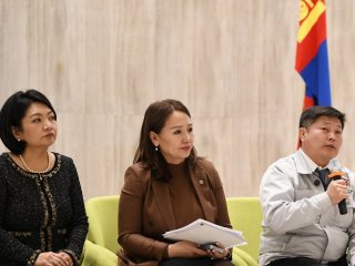 Хүннү хотын тээвэр логистикийн талаарх мэргэжлийн холбоод, компаниудын саналыг сонсож, ажлын хэсэг байгууллаа