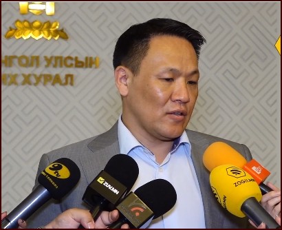 Н.Номтойбаяр: Г.Занданшатар ерөнхий сайдыг өрөвдөж байна