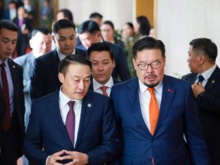 Д.Амарбаясгалан: Маргааш ТББХ дээр нүүр нүүрээ харж байгаад баримттай, нээлттэй ярилцаж, олон нийтийн эргэлзээнд цэг тавья