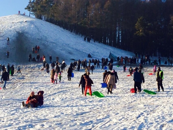 Сэрэмжлүүлэг: Хүүхдүүд чарганаас унаж, бэртэх тохиолдол их байна