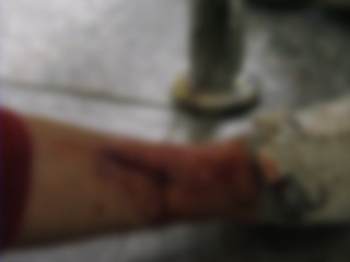 Сэрэмжлүүлэг: Өсвөр насны хүүхдүүд нэгнээ хутгалж, зугтаажээ