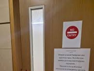 Бусдыг дээрэлхэж, зодсон 5 хүүхдийг яллагдагчаар татан, нэгд нь хилийн хориг тавьж, "Шангри Ла" худалдааны төвийн аваарын шатны хэсгийг битүүмжлүүлжээ