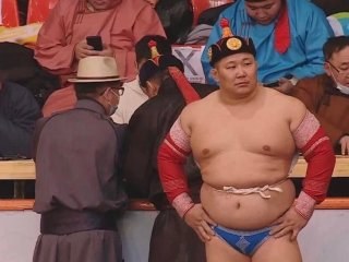 Н.Батсуурь: &ldquo;Хүлэгү&rdquo; багтай би барилдахгүй гэдгээ албан ёсоор мэдэгдэж байна