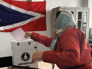 Ялсан нь &ldquo;&hellip;Шударга сонгууль&rdquo;, ялагдсан нь &ldquo;&hellip;Мөнгөний сонгууль&rdquo; гэж нам руугаа дайрахаа больцгооё