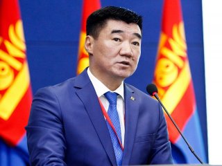 УИХ-ын даргад нэр дэвшсэн С.Бямбацогтын ТОВЧ НАМТАР