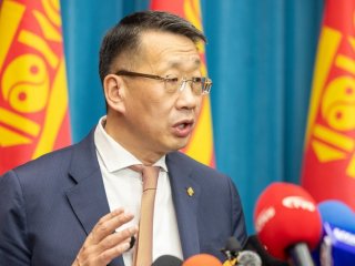 Л.Энх-Амгалан: Тавдугаар сарын 1-нээс эхлэн багш нар нэмэгдсэн цалингаасаа бүх төрлийн нэмэгдлээ тооцуулан авна