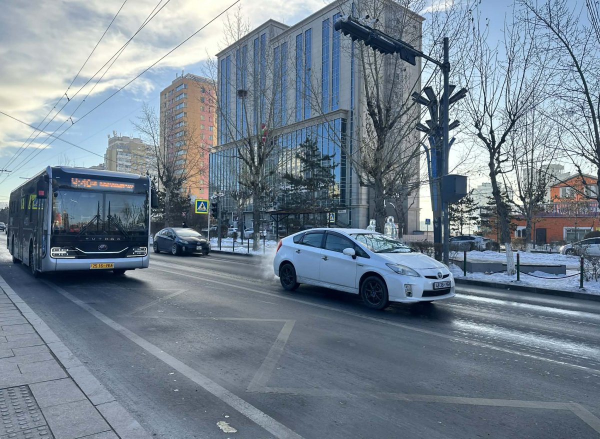 ТАНИЛЦ: Бямба гарагт хаагдах замууд