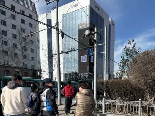 Долдугаар сарын 1-нээс 18 нас хүрээгүй хүүхэд мопед, скүтер, суррон унахгүй