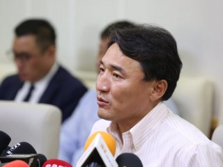  Г.Дамдинням: Шатахуунд оочерлуулж, бухимдуулж байгаадаа ард иргэдээсээ хүлцэл өчье 