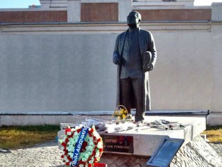 &ldquo;С.Зоригийн талбай&rdquo; болгочих, Хотын дарга аа?