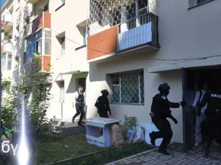 &ldquo;Хаан банк&rdquo;-ны 35 жилийн ойн урамшуулал болон арилжааны банкуудын судалгаанд хамруулах зэргээр иргэдийг залилдаг бүлэг этгээдийг илрүүлэн баривчилжээ