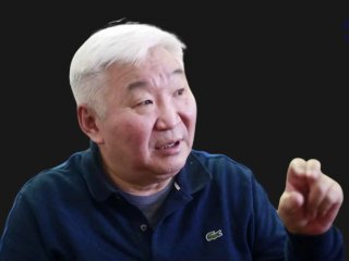Э.Бат-Үүл: Оросууд Монголын шатахууны хараат байдлыг хадгалах сонирхолтой учраас өгөхгүй гэдэггүй, дандаа өгнө гэж хуурч, тайвшруулсаар ирсэн