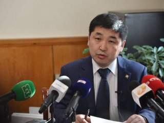 Хуульч О.Баасанхүү: Надад олон казах найз бий. Надтай уулзаж, танилцаж явсан казах хүмүүсийн дунд муу, муухай хүн нэг ч таарч байгаагүй