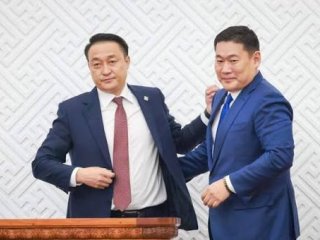 Д.Амарбаясгалан, Л.Оюун-Эрдэнэ тэргүүтний гомдол, гоншигнолоос ард түмэн үнэндээ л залхаж байна