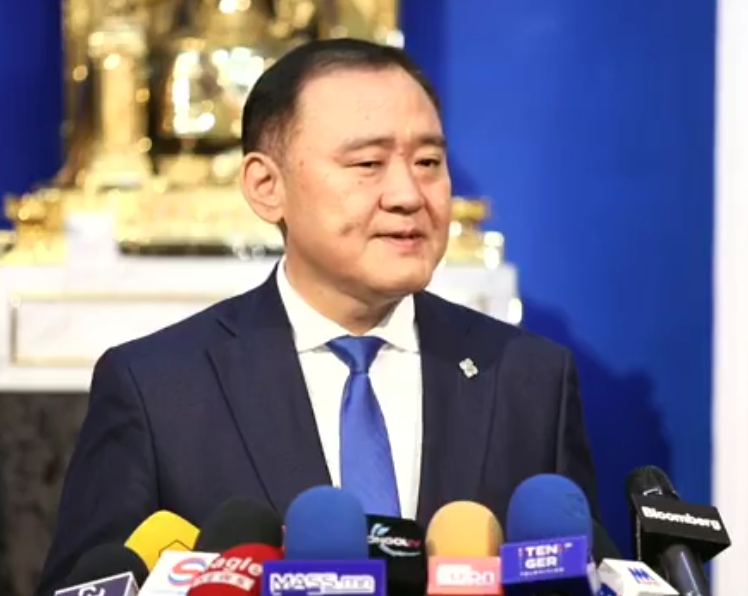 "Ногдол ашгийг монголчууд авахаар үнэ өсдөг, Засгийн газар аваад идчихээр үнэ өсдөггүй гэх худал домгоосоо хэзээ салах вэ"