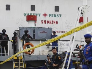 Монголын далбаатай хөлөг онгоцноос 1.16 тонн кетамин хураан авчээ