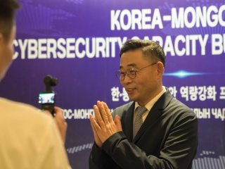  Хуеон Юу: Вайбэр чат болон ТВ нэвтрүүлэг хуурамч, эвлүүлэг байсан гэдгийг тогтоосон 